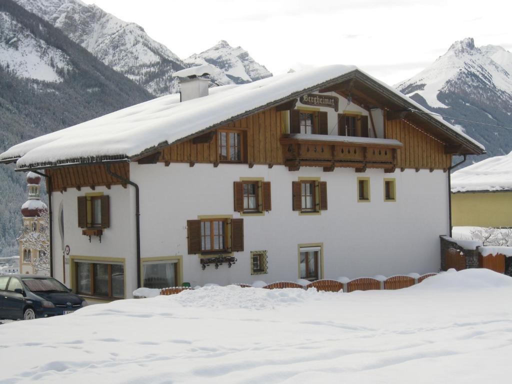 Penzion Haus Bergheimat - Familie Oberacher Fulpmes Exteriér fotografie